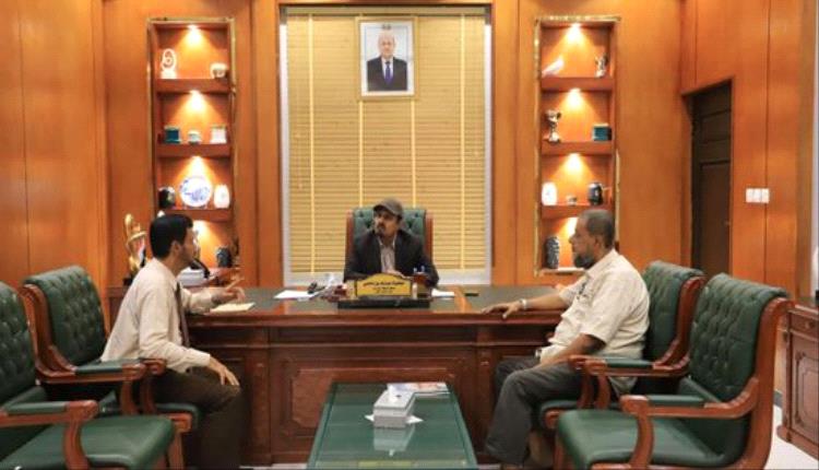 محافظ حضرموت يطلق خطة لتحسين عمل المنافذ الجمركية