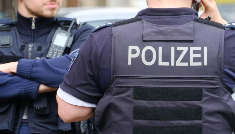 ألمانيا.. شرطي يطلق النار على سائق صدمه بسيارته أثناء تفتيش مروري