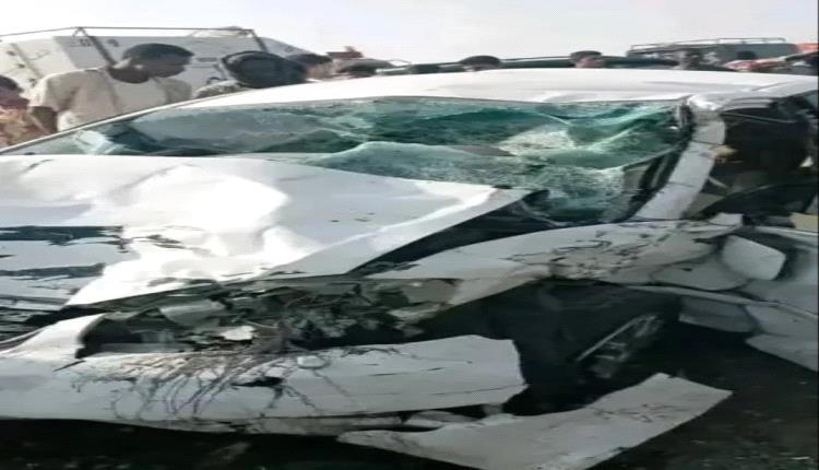 بينهم مسؤول حكومي .. وفـ.ـاة تسعه اشخاص بحـ.ـادث مروري مـ.ـروع في هذه المحافظة!
