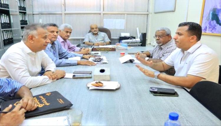 الجاوي والوليدي يبحثان آلية ربط مضخات الصرف الصحي بخط الكهرباء الدائم