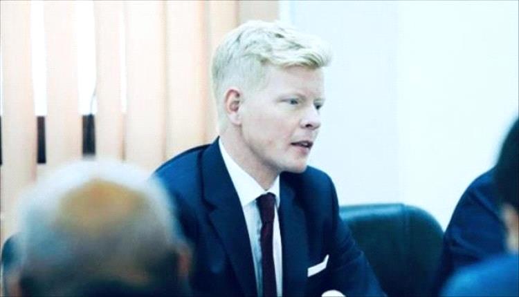 غروندبرغ يبحث في مسقط سبل التوصل لتسوية سياسية في اليمن