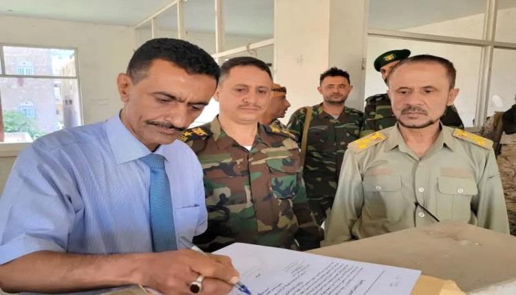 تعز : ضغوط شعبية تنهي عسكرة الإخـ.ـوان لممتلكات الدولة والخاصة