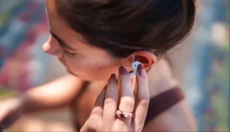 قد يهـ.ـدّد سمعك.. احـ.ـذر هذا النوع من سماعات الأذن