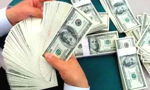 عصابة مسـ.ـلحة تنهب 150 الف دولار ونصف مليون سعودي في محافظة مأرب