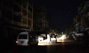 عدن: توقف كلي لمحطات الكهرباء في عدن.... وانقطاع التيار الكهربائي تماما عن مدينة عدن ودخولها بظلام دامس
