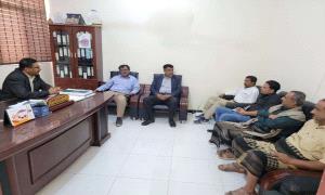 فريق التوجيه والرقابة الرئاسي يطّلع على سير العمل في مكتب الصناعة والتجارة بشبوة