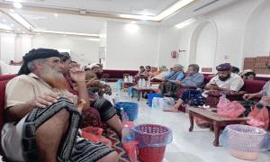 وجهاء قبائل يافع يؤدون واجب العزاء في استشهاد الشيخ مهدي العقربي