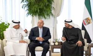 رئيس الإمارات يستقبل المشاركين في معرض جلوبال ريل 2025