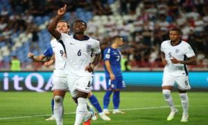 إنجلترا تتأهل لكأس العالم 2026 بخماسية في لاتفيا