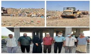 نيابة الصناعة والتجارة بعدن تتلف 2 طن من المواد الغذائية منتهية الصلاحية