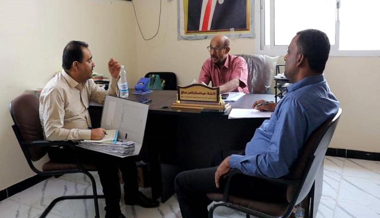 الربيزي يقود متابعة استراتيجية لتعزيز الكفاءة الإدارية والمالية في انتقالي لحج