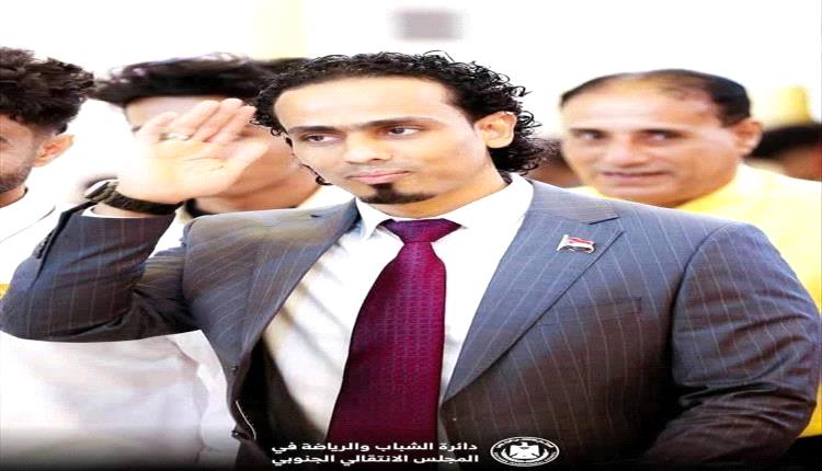 مؤمن السقاف يتصدر المشهد الإنساني في عدن مع تراجع دور الدولة