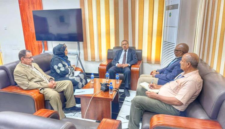 رئيس مجلس القضاء الأعلى يلتقي ممثل المفوضية السامية لحقوق الإنسان لدى اليمن