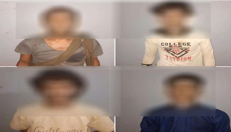 أمن عدن يستعيد باصاً مسروقاً ويلقي القبض على المتهمين في الممدارة