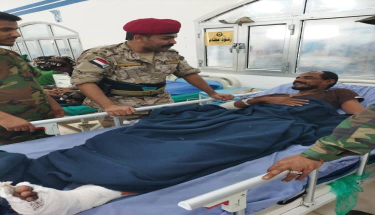 العميد المعكر يتفقد جرحى اللواء السادس دعم وإسناد في مستشفى عبود العسكري بعدن