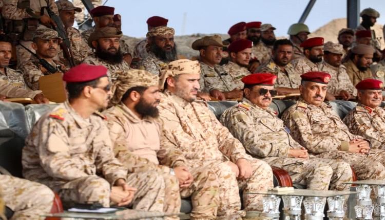 بحضور وزير الدفاع.. وحدات رمزية من قـ.ـوات العمالقة الجنوبية تنظم عرضًا عسـ.ـكريًّا مهيبًا