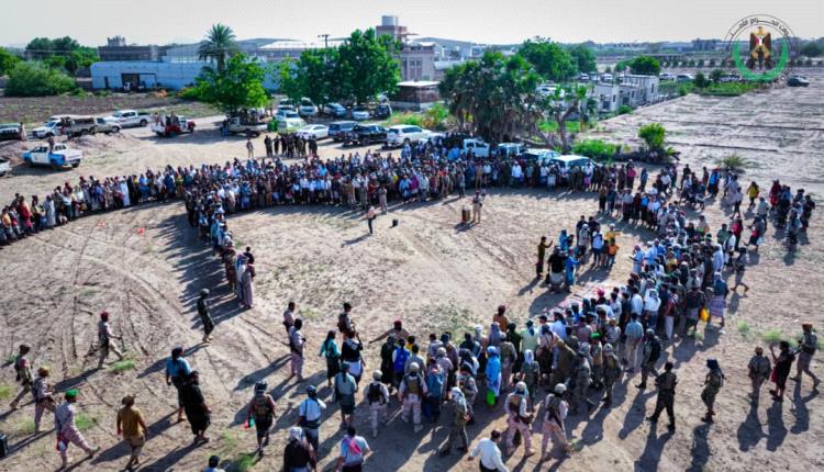 مشايخ وقيادات ردفان يحكّمون يافع بقضية مقـ.ـتل أمير الكلدي ووالده يعلن العفو لوجه الله
