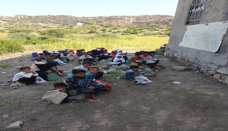 صرخة التعليم من قلب العراء: أطفال عقيب بين مطرقة الإقـ.ـصاء وسندان الأمية