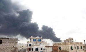 الضربة الإسر/ائيلية لقيادة الحو/ثيين في صنعاء تدفع الجماعة للانكفاء وتعزيز السيطرة الداخلية