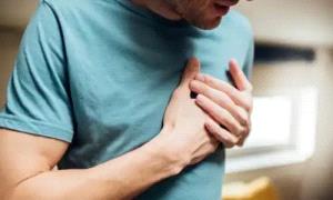 هل يشكّل النوم مع المروحة خطرا على صحة القلب؟