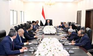 مصدر سياسي جنوبي: الشراكة لن تعود إلا بإعادة هيكلة مجلس القيادة الرئاسي.
