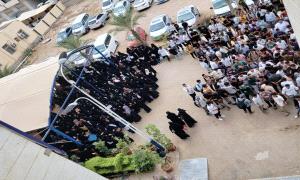 جامعة العلوم والتكنولوجيا بعدن.. التعليم يتحول إلى امتياز للأغنياء!
