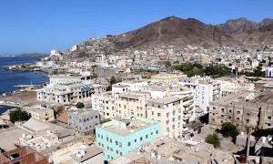 السلطة المحلية بمديرية البريقة تدين وتستنكر واقعة الإعتداء واحتجاز الجهات المكلفة بإزالة البناء العشوائي ( بيان + فيديو )
