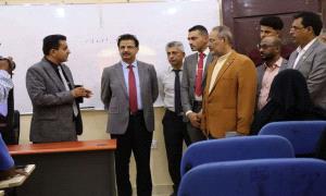 فريق التوجيه والرقابة الرئاسي يزور جامعة ومعهد سقطرى ويشيد بالدعم الإماراتي لقطاع التعليم