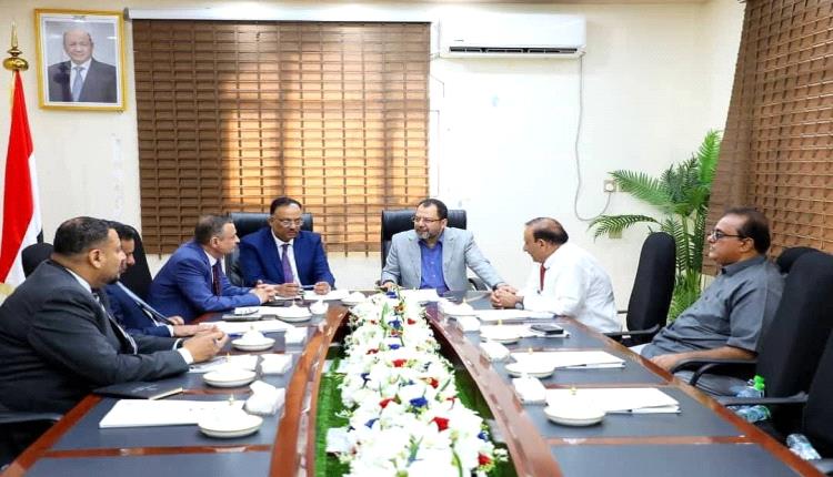 وزير الكهرباء ورئيس مصلحة الجمارك يبحثان تطوير التسهيلات الجمركية لقطاع الطاقة