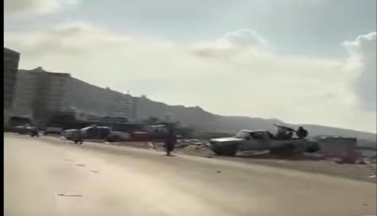 انتشار عسكري لافت في المكلا قبيل فعالية المجلس الانتقالي الجنوبي
