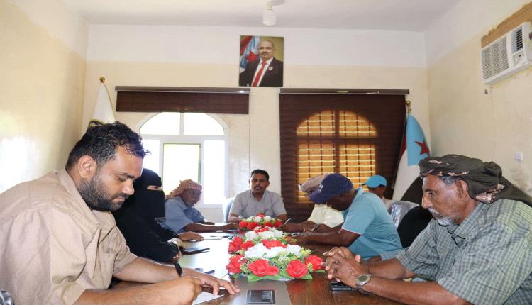 تنفيذية انتقالي سقطرى تعقد اجتماعًا استثنائيًا لمناقشة ترتيبات الحشد الجماهيري تضامنًا مع حضرموت والتنديد بتدهور الخدمات