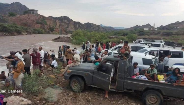 وفـ,ـاة شقيقين غـ,ـرقًا أثناء السباحة في مياه السيول بـ لحج