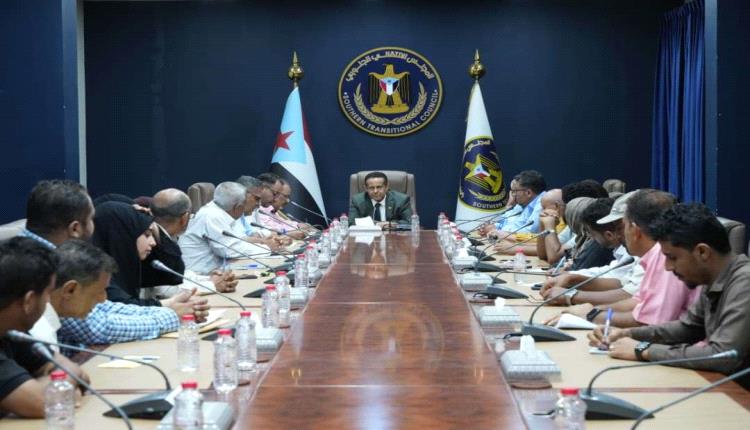 القائم بأعمال الأمين العام يعقد لقاء بهيئة الإعلام والثقافة لمناقشة خطة عملها المستقبلية