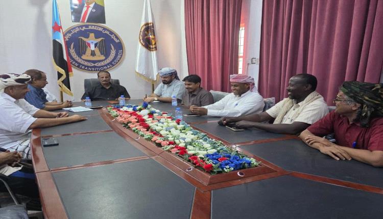 انتقالي المهرة يعقد اجتماعاً استثنائياً ويقر وقفة تضامنية بمديرية المسيلة 