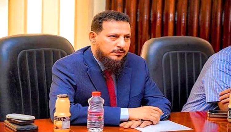 مصدر مسؤول يكشف حقيقة استقالة محافظ عدن عبدالرحمن شيخ من منصبه