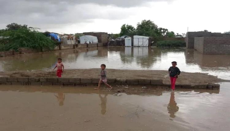 اليمن تحت ضربات السيول.. 77 قـ.ـتيلاً وجـ.ـريحًا في 11 محافظة