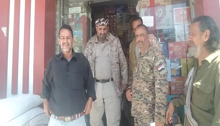 مكتب الصناعة والتجارة وأمن الشعيب ينفذان حملة ميدانية على المحلات التجارية في العوابل