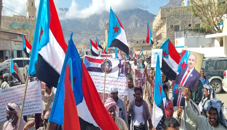 بيان جماهيري من قلب سقطرى: نؤكد تضامننا الكامل مع حضرموت ومصيرنا واحد
