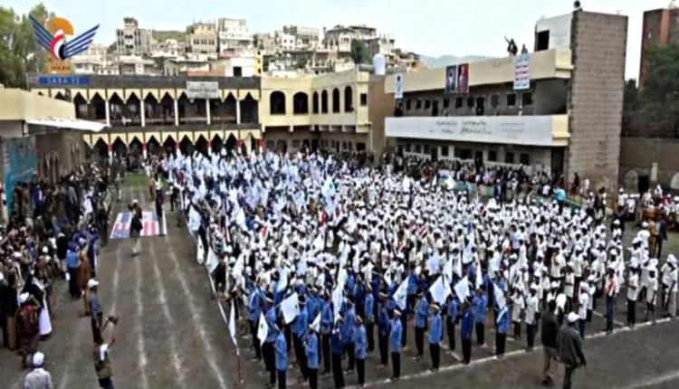 مليـ.ـشيا الحو.ثي تجبر طلاباً في إب على الالتحاق بدورات صيفية