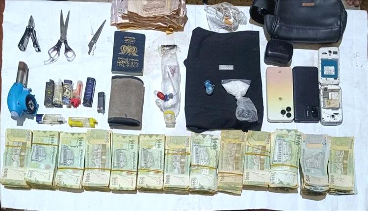 مكافحة المخدرات بساحل حضرموت تطيح بمروّجين وتكشف وكرًا نشطًا للشبو والحشيش