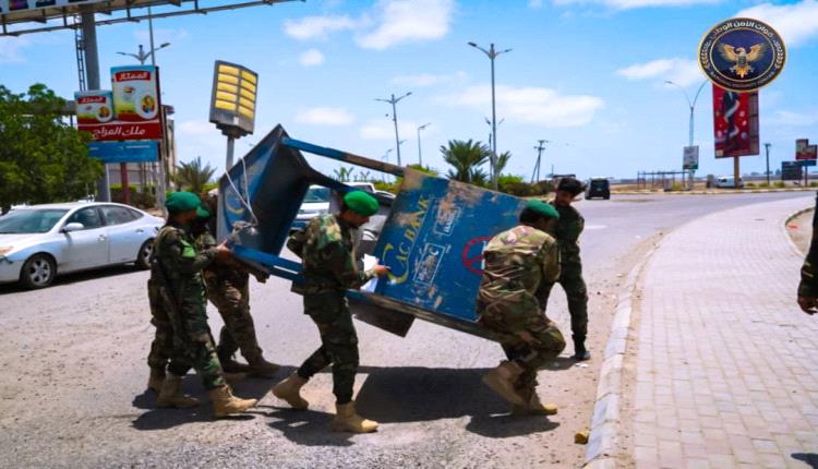 اللواء الجمالي يؤكد رفع عدد من النقاط الأمنية وإعادة انتشار دوريات أمن الطرق بعدن
