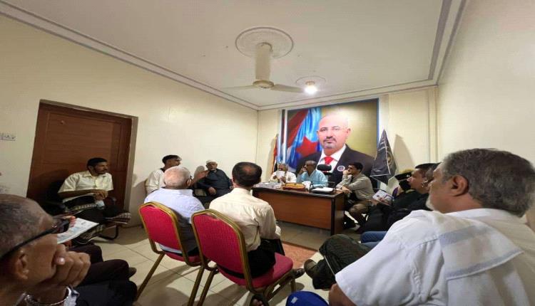 انتقالي العاصمة عدن يواصل برنامج النزول الميداني إلى مقرات القيادة المحلية بالمديريات