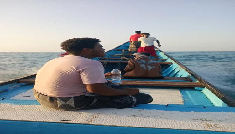 شباب البندر والمساني بأحور يمشطون البحر بحثاً عن الشقيقين المفقودين منذ أيام 