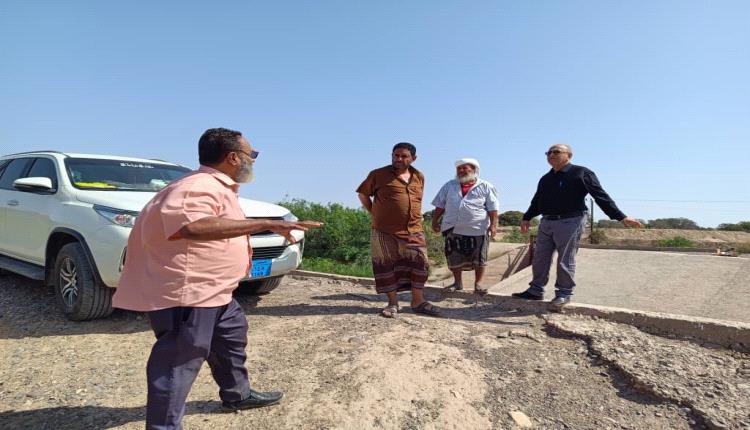 ​مدير عام تبن يرافق الفريق الهندسي التابع للصندوق الاجتماعي في نزول ميداني لقناة بيزج