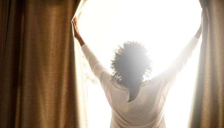 "عادة بسيطة" في الصباح قد تحسّن المزاج طوال اليوم