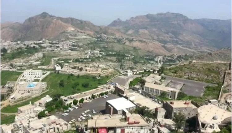 مقـ.ـتل امرأة وطفليها بانفـ.ـجار داخل منزل في حجة