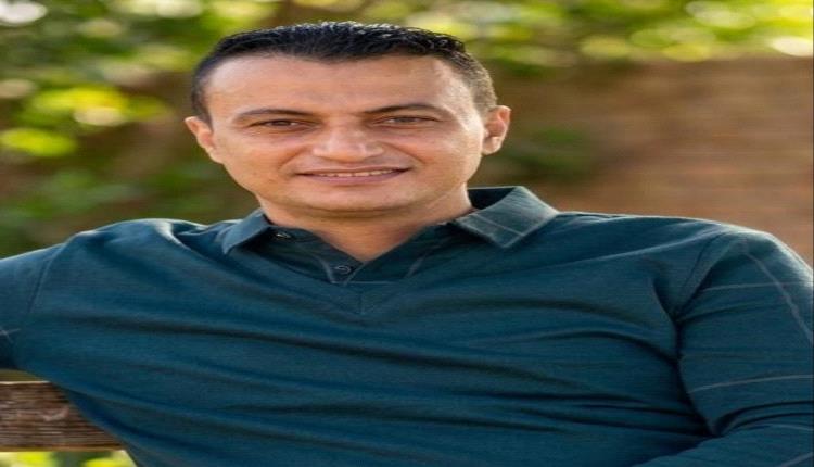 على طاولة الدكتور مختار الرباش هيئة التأمينات والمعاشات في أبين بين زمنين نجاح ينسى وتراجع يقلق