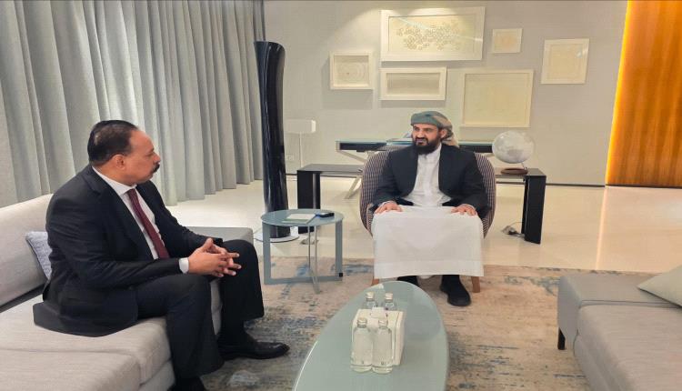 المحرّمي يستعرض مع الوزير العقربي خطط وزارة الأشغال والمشاريع الجاري تنفيذها