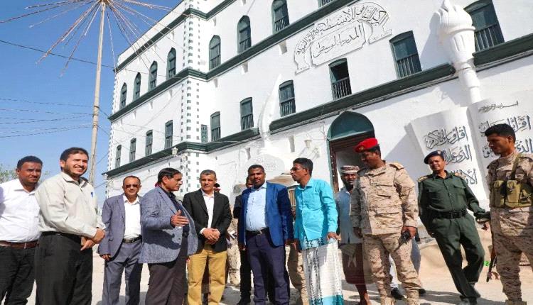 بعد عقد من التحرير.. كيف استعادت حضرموت إعلامها وثقافتها؟
..