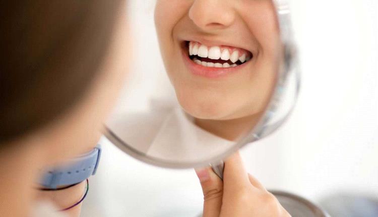 منها الجبن.. أطعمة تساعد على تبييض أسنانك طبيعياً 